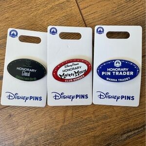 Disney Pins Honorary Pin Trader Set - Ghoul, Mickey Mouse, Pin Trader